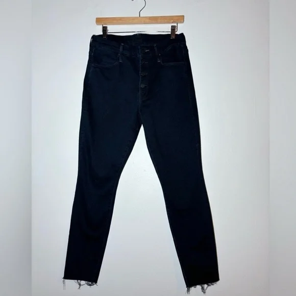 MOTHER denim The Pixie Ankle Fray Hem Jeans Holding Hands/Dark Blue Size 31